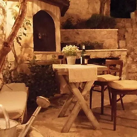 Stone Lavandula Holiday home