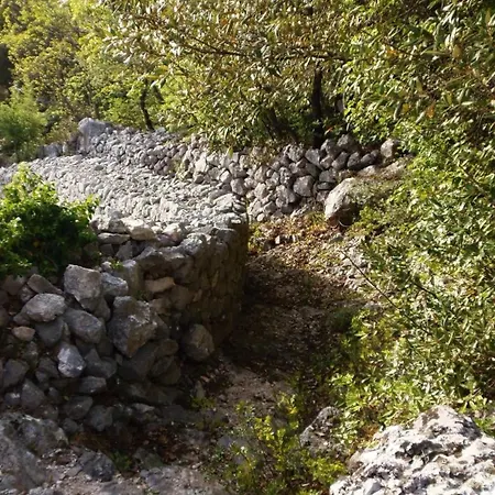 Stone Lavandula Hébergement de vacances *
