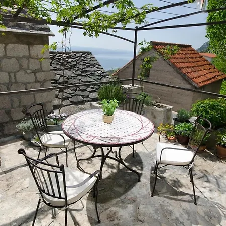 Hébergement de vacances Stone Lavandula Baška Voda
